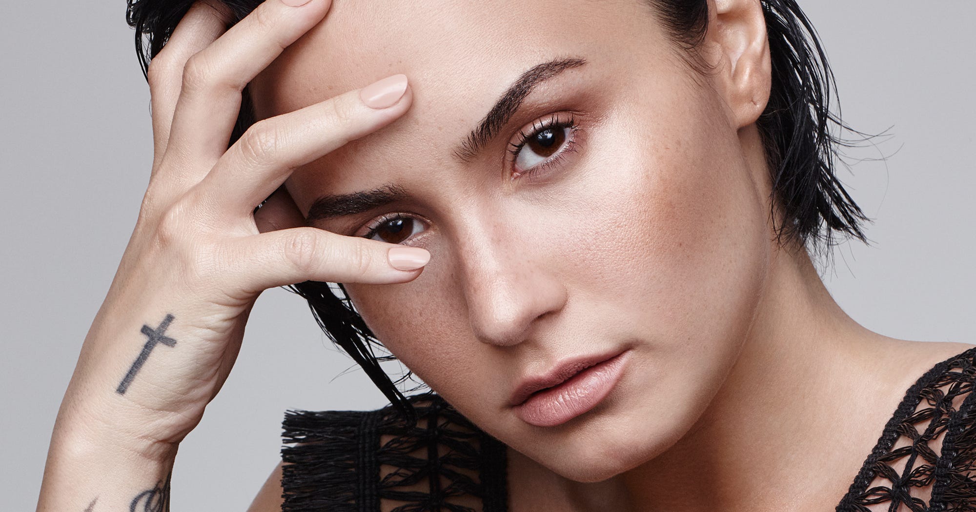 Demi Lovato Confident Tour, Abuse Revealing Interview