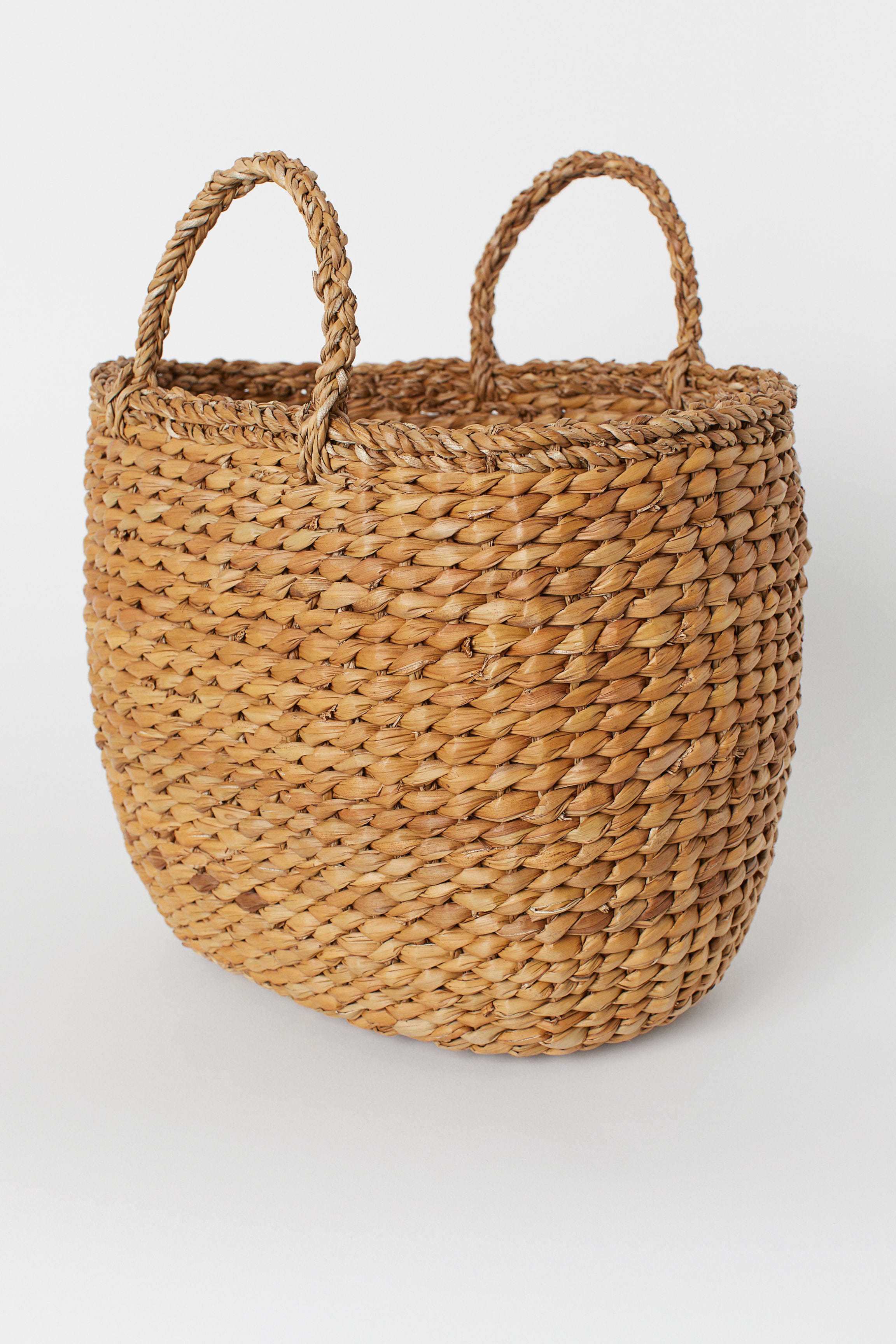 H&M + Seagrass Picnic Basket